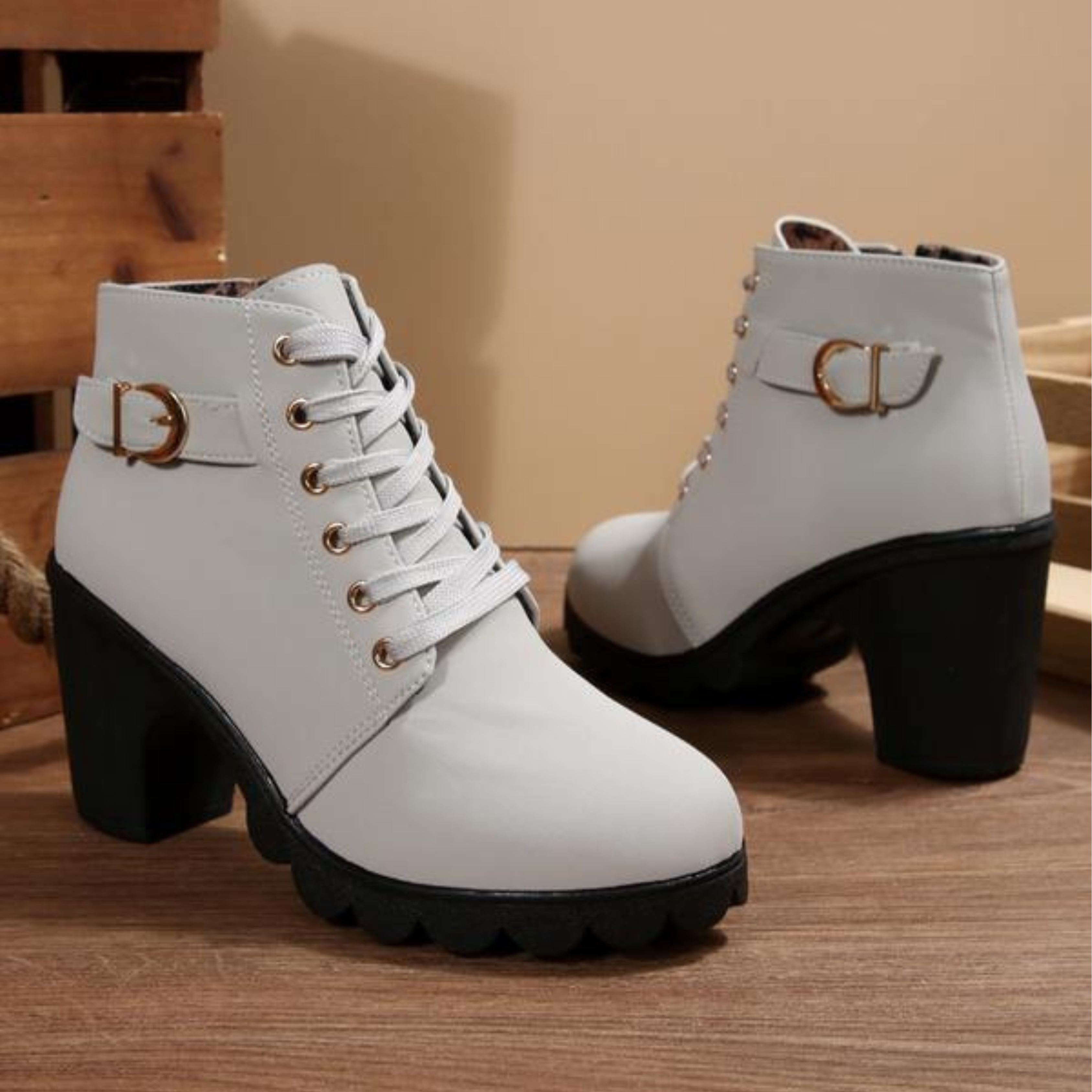 KATNI™ - Bottines Chunky à Lacets avec Boucle Métallique Élégante
